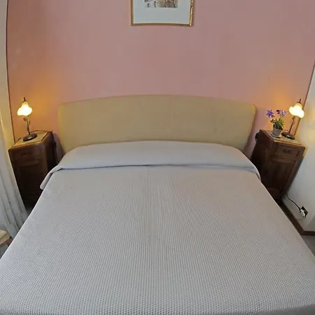 Via De Vit Stresa